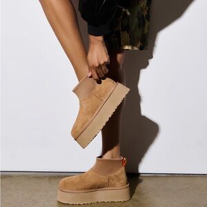 UGG Classic Mini Dipper In Chestnut